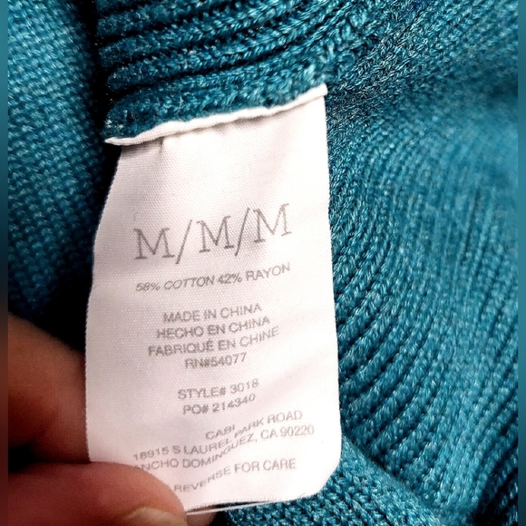 Cabi - Elegant Teal Button Up Sweater with Faux Fur Detachable Collar- Size M - Picture 6 of 6